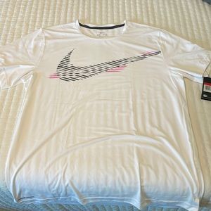 Nike dri-fit shirt NWT